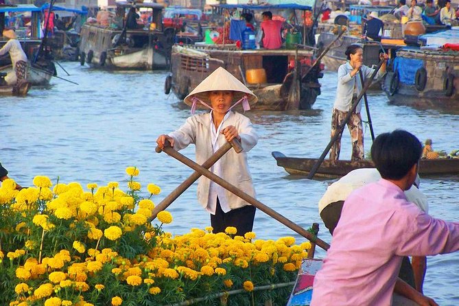 Cai Rang Floating Market & Mekong Delta 2-Day Tour from HCM City - Vinh Trang Pagoda and the first taste of the delta