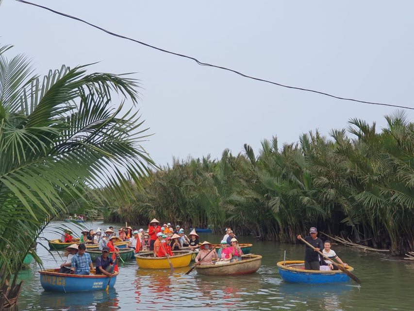 Cam Thanh Coconut Basket Boat Experience from Hoi An/Da Nang - Learning to paddle, then racing the boats