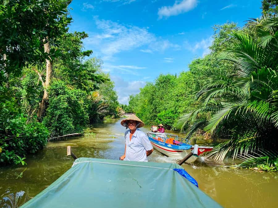 Can Tho: A Real Mekong Tour, Floating Market, Cacao & Life's - Walking through the fruit garden
