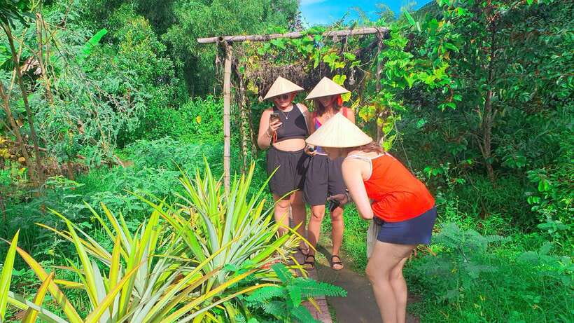 Can Tho: Authentic Mekong Delta – Real Local Life Tour. - The floating-market question