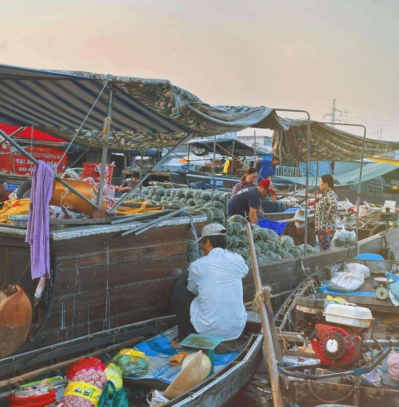 Can Tho: Cai Rang Floating Market and Canals - Sunrise at Bến Phà Xóm Chài