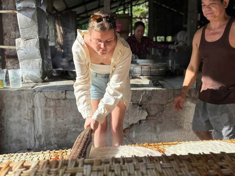 Can Tho: Floating Market, Cacao & Canals with French Guide - Rice noodles from grain to finished product