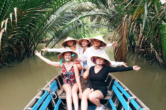 Can Tho: Floating Market & Mekong's Legacy( About 6 Pax) - Cai Rang Floating Market before breakfast crowds