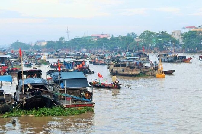 Can Tho: Floating Market & Mekong's Legacy( About 6 Pax) - Quiet canals and a village walk