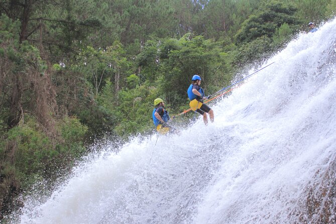 Canyoning Tour in Dalat Viet Nam - The 7-meter free jump into the river