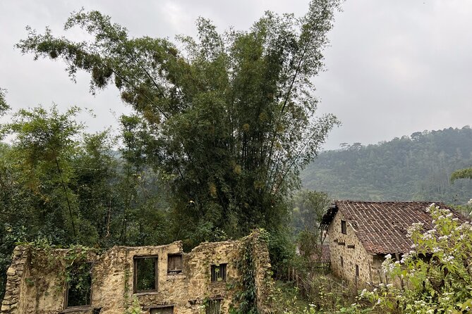 Cao Bang Easy Trekking Tours 2Days/1Night Ban Gioc Waterfall ET1 - Walking to Bong Son Village