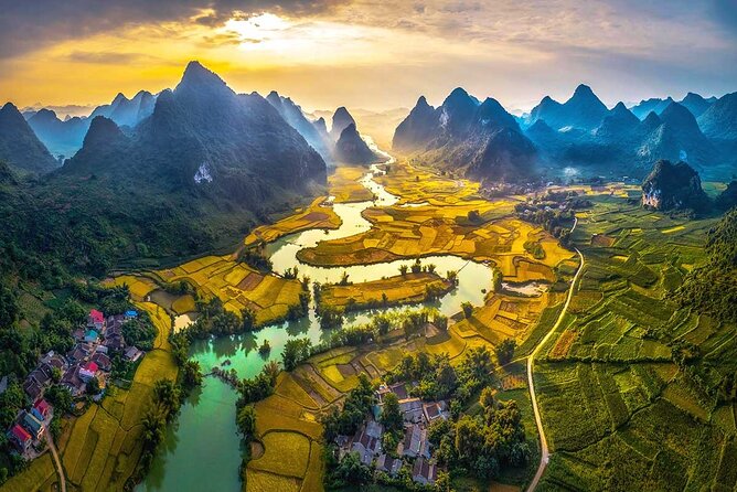 Cao Bang Loop Tour 3D2N by Motorbike, Car or Jeep - Day 2: Ma Phuc Pass, villages, and Angel Eye Mountain