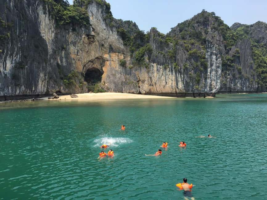 Cat Ba/Ha Noi: Lan Ha and Monkey Island Full Day Boat Trip - Lunch on board from noon to 1:00