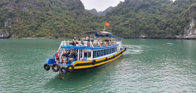 Cat Ba: Lan Ha, HaLong bay full day- biking, kayaking, lunch - Beo Harbor and the floating fishing village