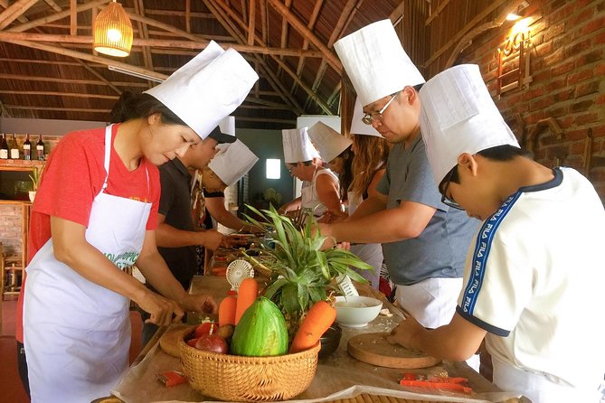 Cooking Class Hoi An:Local Market, Basket Boat, Fishing & Cooking - A quick walk through Hoi An Market