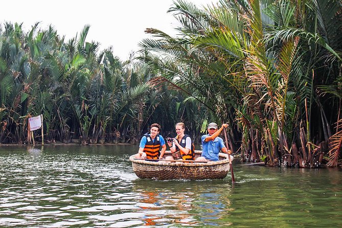 Cooking Class Hoi An:Local Market, Basket Boat, Fishing & Cooking - Eating eight Vietnamese foods after class