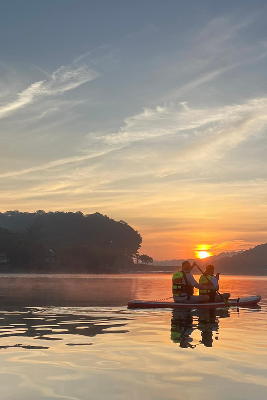 Da Lat: Tuyen Lam Lake Kayak or SUP Tour - Happy Hill, Wonder Resort, and Lavender Farm