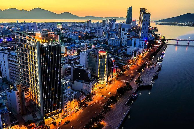 Da Nang By Night: Seafood dinner, night market and cruise trip - What the $39 price really buys you