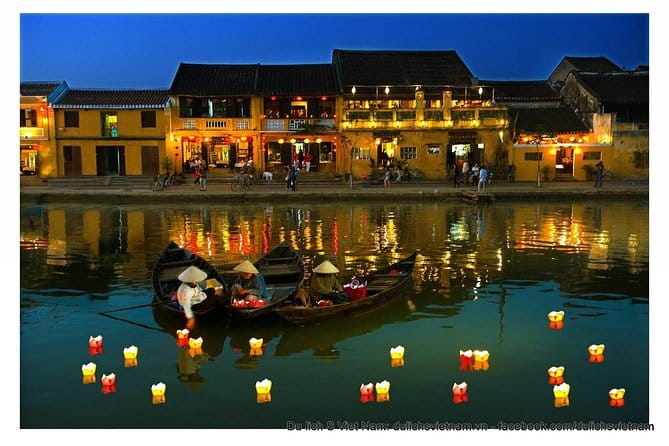Da Nang City Sightseeing Private Tour With Funny Tour Guide - Da Nang Museum puts the city in context