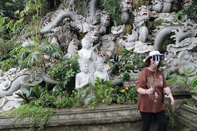 Da Nang Discovery With Cool Locals - Chợ Bắc Mỹ An and the avocado ice cream stop