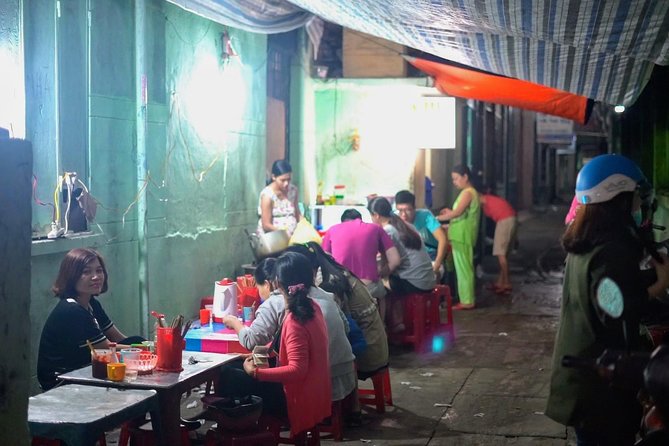 Da Nang Evening Food Tour - Barbecue, seafood, and food served at home