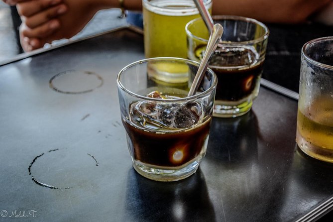 Da Nang Food Tour by Motorbike - Banh kep, cakes, and the first local food stops
