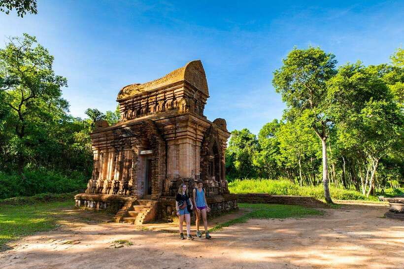 Da Nang: Full-day My Son Sanctuary And Hoi An Heritage Tour - What the guides add to the day