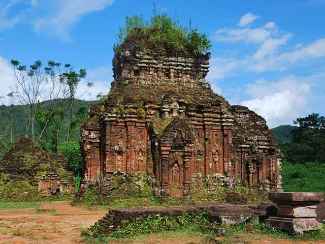 Da Nang: Half-day Journey To My Son Sanctuary - Entering My Son Sanctuary