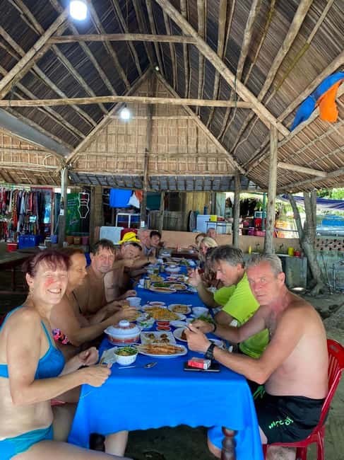 Da Nang/Hoi An: Cham Island Speedboat Tour with Snorkeling - Cua Dai Port and the speedboat crossing