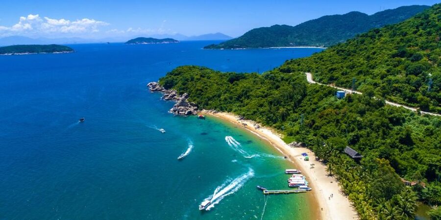 Da Nang/Hoi An: Cham Island Speedboat Tour with Snorkeling - Beach time before the ride home