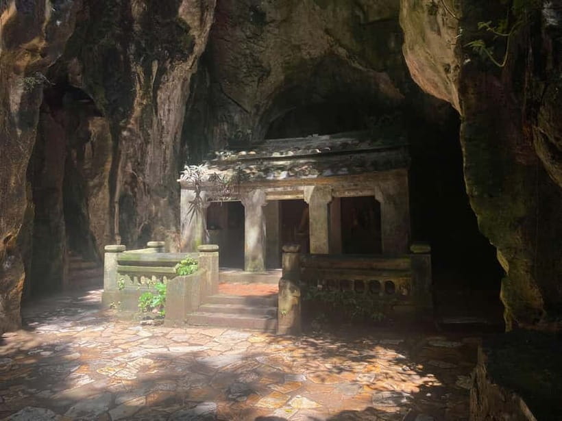 Da Nang/Hoian: Marble Mountain, Am Phu Cave, Monkey Mountain - Guides, group size, and the feel of the day