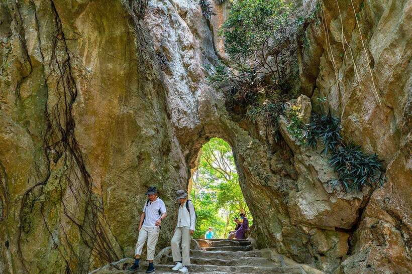 Da Nang: Marble Mountains And Son Tra Peninsula Exploration - Guides, drivers, and the value of a small group
