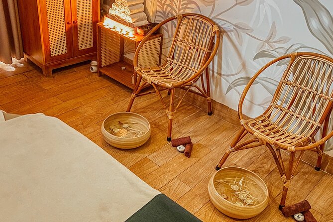 Da Nang: Private 90 minutes Aroma Massage by Trees Spa - Entering Trees Spa on Đình Nghệ Street