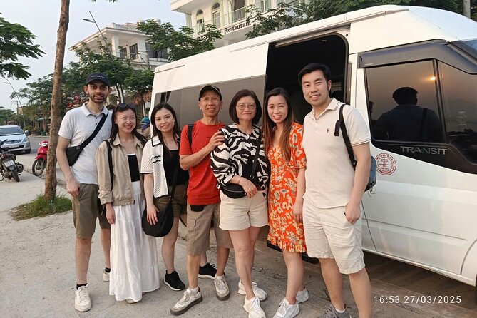 Da Nang: RoundTrip transfer to Hoi An ancient town by private car - Arriving in Hoi An ancient town