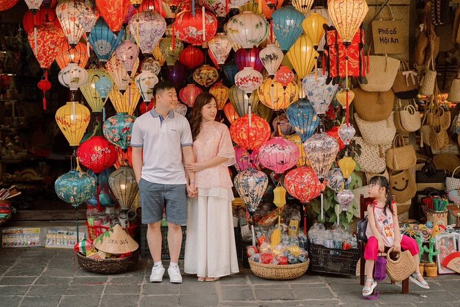 Da Nang: RoundTrip transfer to Hoi An ancient town by private car - Exploring Hoi An on your own