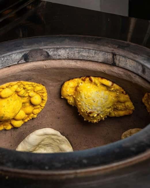 Da Nang: Tandoori Naan Bread-Making Class - The people guiding the class