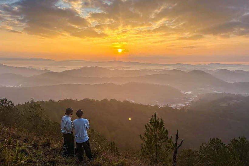 Dalat: Cloud Chasing packaged hike - Sunrise Pickup Included - A local breakfast after the mountain