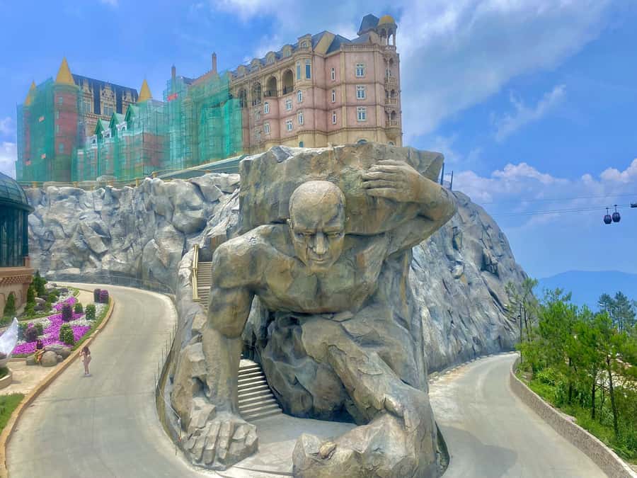 Danang: Golden Bridge by Private Car or Bus w hotel pickup - Free time inside the hilltop park