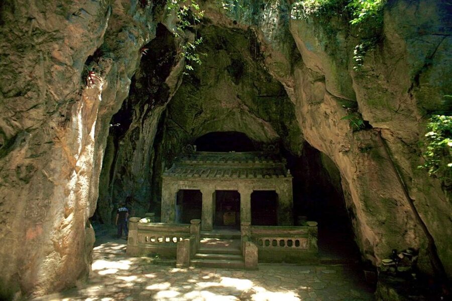 Danang: Hoi An, Marble Mountains or Bay Mau Coconut Forest - Option one: Lady Buddha, Marble Mountains, and Hoi An