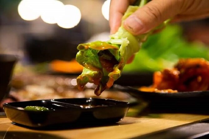 DaNang Night Foodie Tour-Sighseeing with Aodai Lady Rider Private - A local evening, not only a food checklist