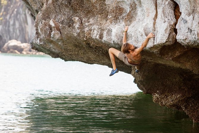 Deep Water Solo - Key points to know before booking