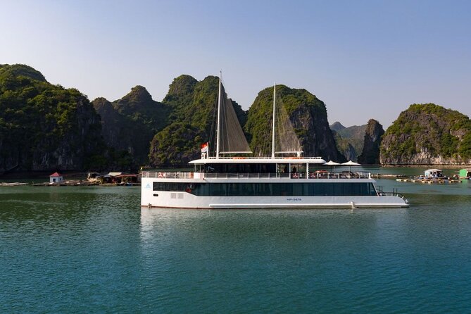 DELUXE Halong Cruise 1 Day Tour From Hanoi - Daily Operated - Leaving Hanoi and reaching Tuan Chau Harbor