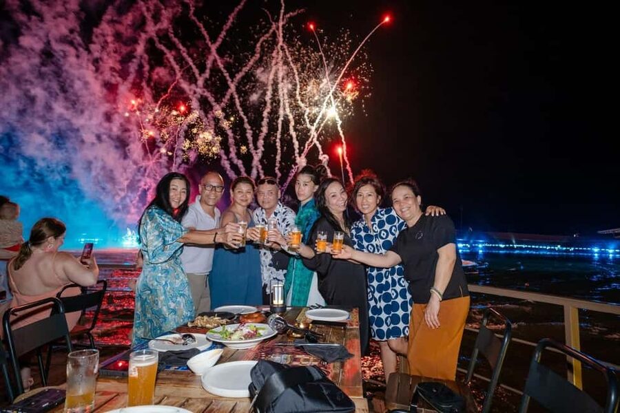 Dinner with Symphony Show And Firework Of Kiss Of The Sea - Symphony of the Sea from 19:45 to 20:15