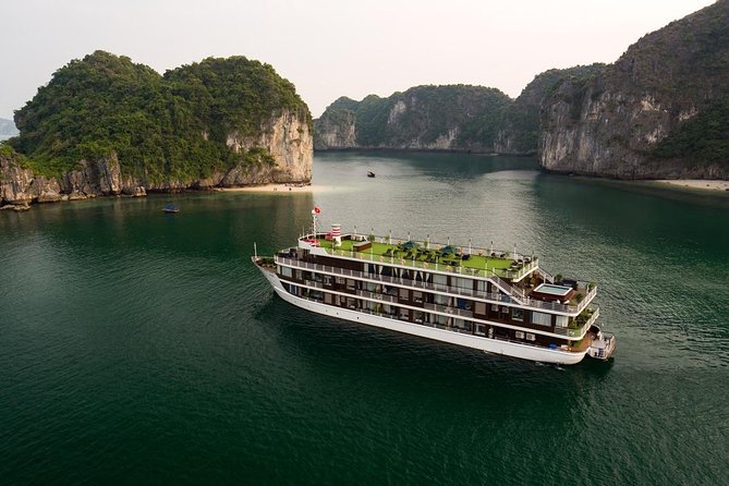 Doris Cruise 5 star cruise 3 days visiting Halong - Lan Ha Bay - Day 1: From Hanoi to Tra Bau