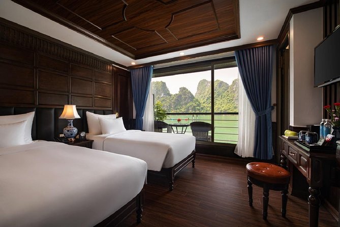 Doris Cruise 5 star cruise 3 days visiting Halong - Lan Ha Bay - Cabins, food, and onboard comfort