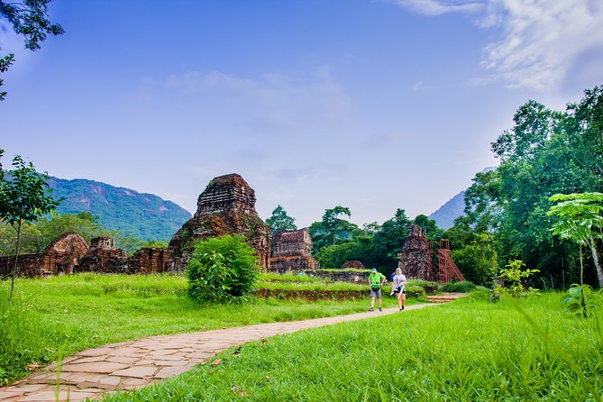 Early Morning My Son Sanctuary Trip w. Champa Food & Coffee - Weather, clothing, and the unglamorous details