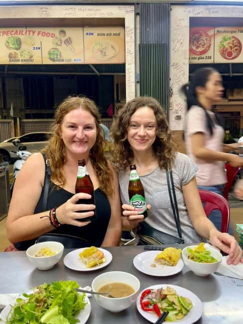 Eat like a local with a local - Walking Tour - Starting at 22B Nguyen Cong Tru