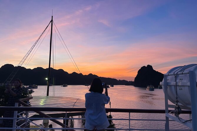 Erina Cruise Lan Ha Bay Halong Bay 3 days 2 nights depart from Hanoi Old Quarter - Day two: Viet Hai Village by bicycle