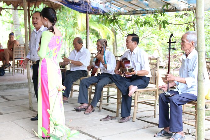 Essential Mekong Delta: Highlights Tour from Ho Chi Minh City - Vĩnh Tràng Pagoda and Southern Vietnamese style