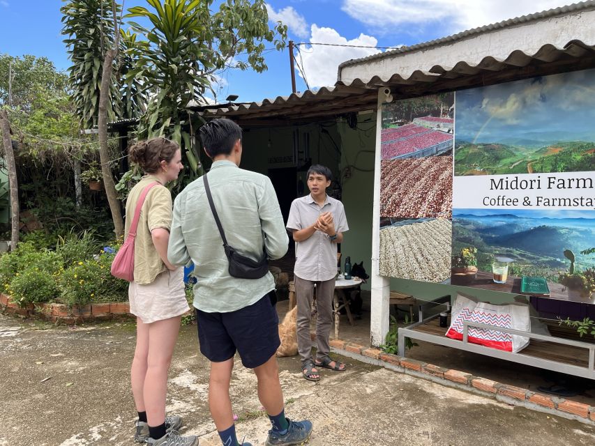 Experience specialty coffee with sustainable coffee farmers - Who will enjoy this most?