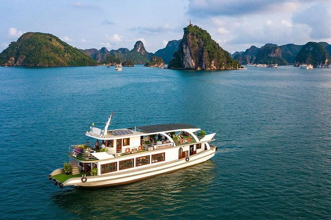 Fast Track VIP Service Noi Bai Airport (Hanoi - Vietnam) - Help beyond the official checkpoints