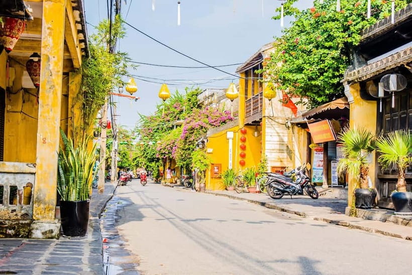 From Da Nang: Hoi An Old Town Tour, Night Market & Boat Ride - Ancient Houses Built for Trade