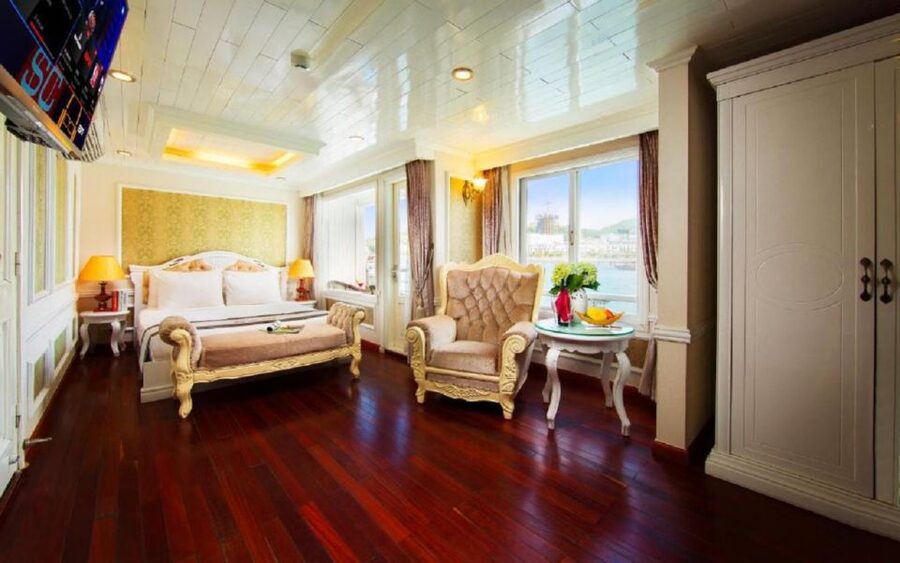 From Hanoi: 2-Day Bai Tu Long Bay Luxury Cruise with Jacuzzi - Tai Chi at 6:30 a.m. and breakfast with a view