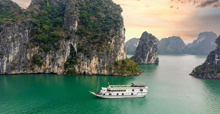 From Hanoi: 2-Day Ha Long Bay Boat Tour - What the $120 Ha Long Bay cruise includes