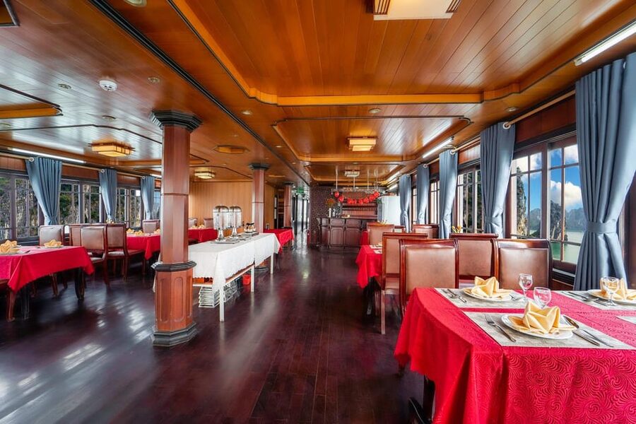 From Hanoi: 2-Day Ha Long Bay Boat Tour - Lunch among the limestone islands